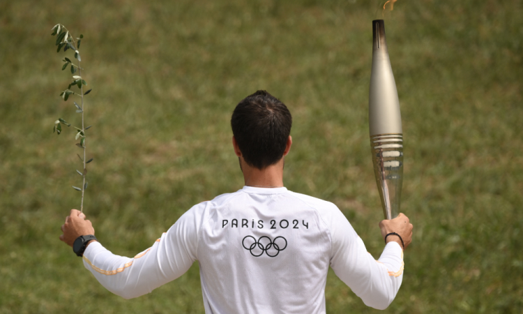 design-sem-nome-28-750x450-1 A cien días de los Juegos de París 2024, se enciende la antorcha olímpica en Grecia